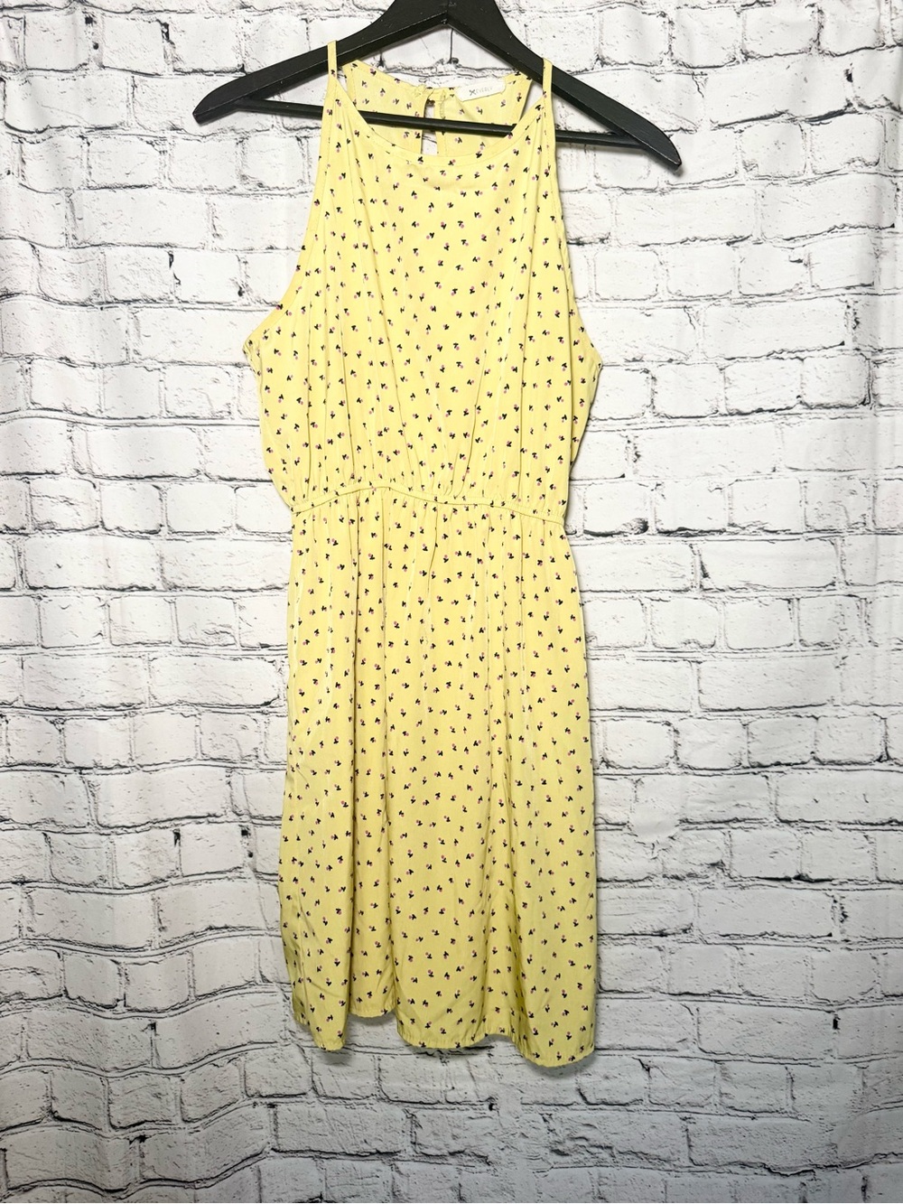 Everly. Yellow summer dress. Size M